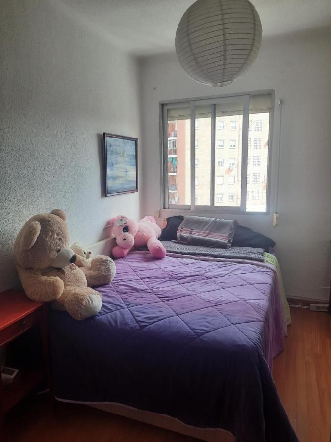 Una Habitacion Individual En Casa Familiar Dentro De Ciudad Patrimonio De La Humanidad Alcalá de Henares Kültér fotó